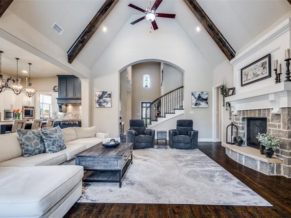 1210  Bailey Drive , Lantana Texas 76226