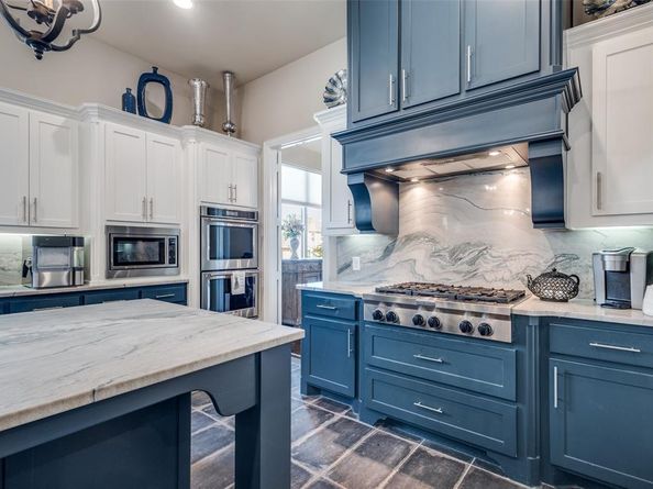 1210  Bailey Drive , Lantana Texas 76226