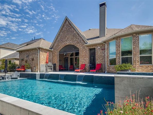 1210  Bailey Drive , Lantana Texas 76226