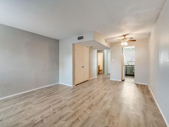 7500  Chapin Road , Fort Worth Texas 76116