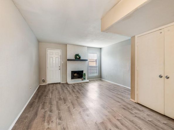 7500  Chapin Road , Fort Worth Texas 76116