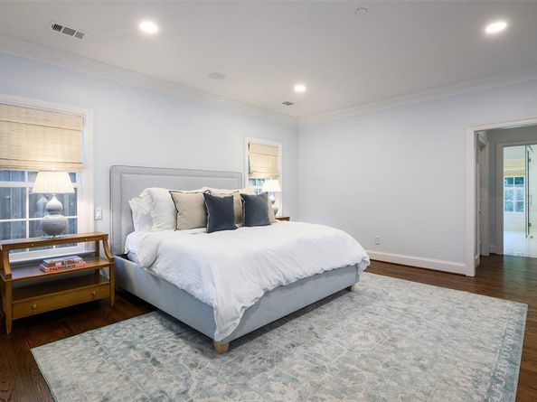 5844  Glendora Avenue , Dallas Texas 75230