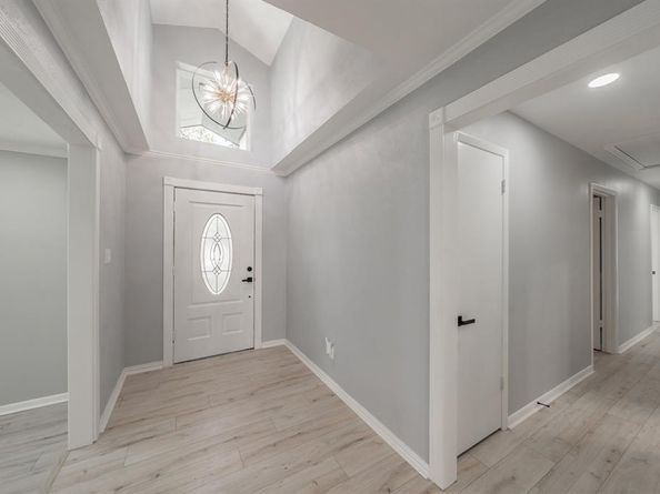 2010  Elderoaks Lane , Dallas Texas 75232