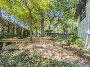 2010  Elderoaks Lane , Dallas Texas 75232