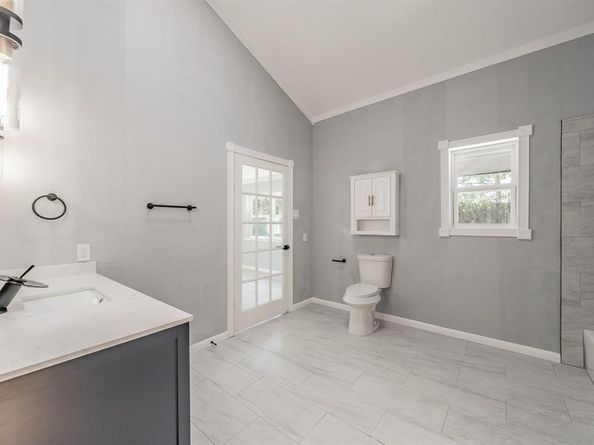 2010  Elderoaks Lane , Dallas Texas 75232