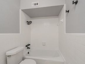 2010  Elderoaks Lane , Dallas Texas 75232