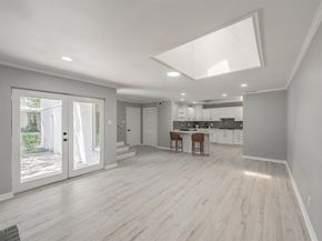 2010  Elderoaks Lane , Dallas Texas 75232