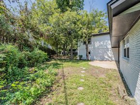 2010  Elderoaks Lane , Dallas Texas 75232