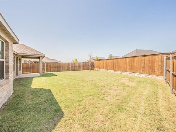 2727  Rambling Road , Celina Texas 75009