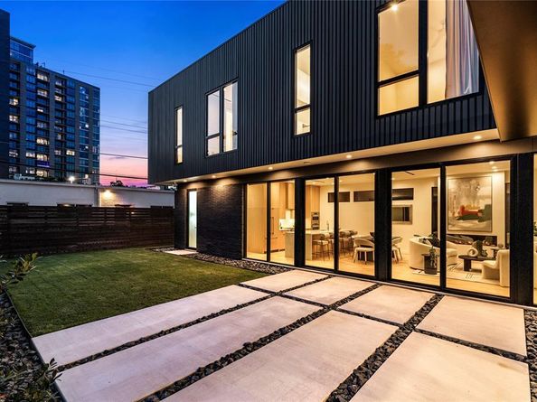 5029  Pershing Street , Dallas Texas 75206