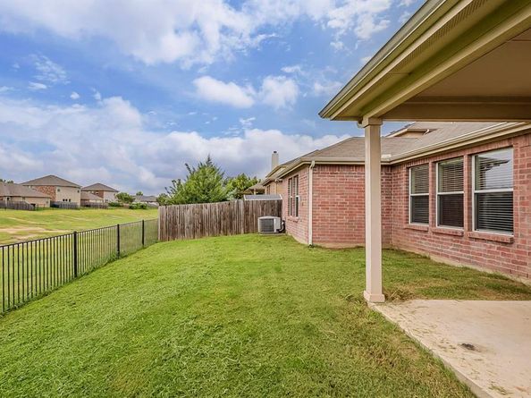 9036  Yellow Cedar Trail , Fort Worth Texas 76244