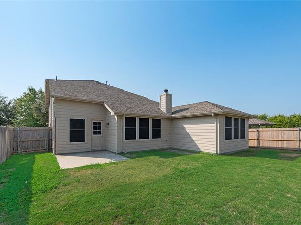 9105  Oldwest Trail , Fort Worth Texas 76131
