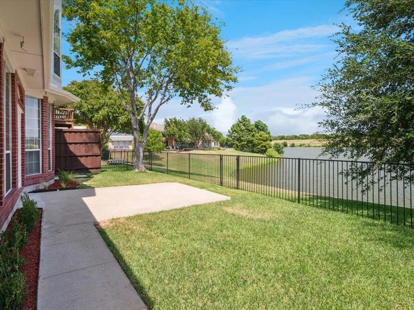 8712  Broken Point Drive , Irving Texas 75063