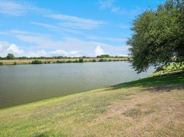 8712  Broken Point Drive , Irving Texas 75063