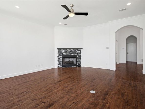 8712  Broken Point Drive , Irving Texas 75063
