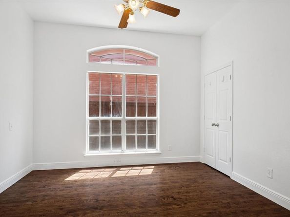 8712  Broken Point Drive , Irving Texas 75063