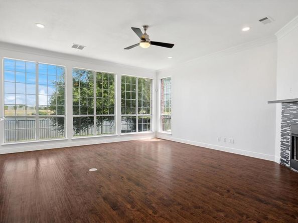 8712  Broken Point Drive , Irving Texas 75063