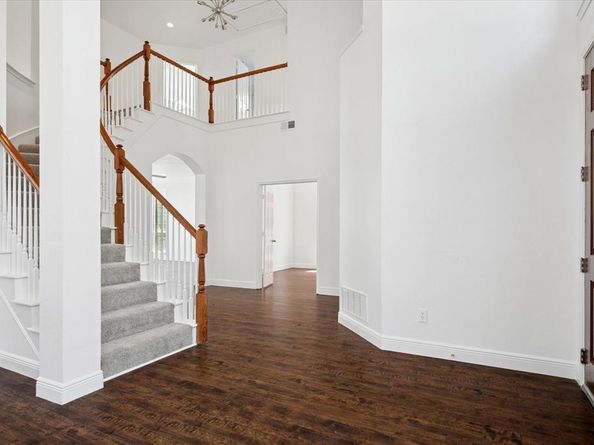 8712  Broken Point Drive , Irving Texas 75063