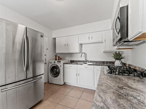 826  Ryan Road , Dallas Texas 75224
