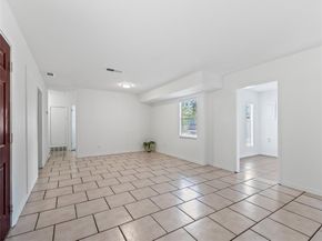 826  Ryan Road , Dallas Texas 75224