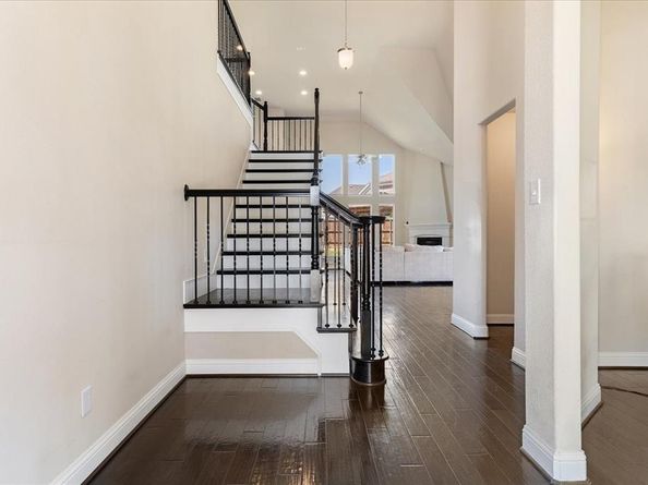 701  Auburn Court , Savannah Texas 76227