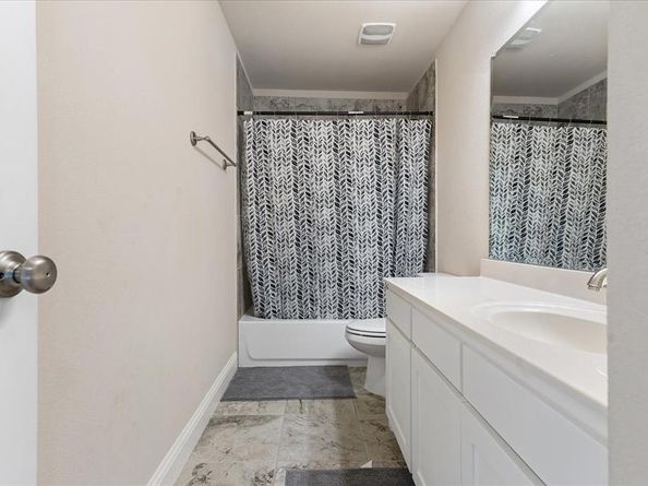 701  Auburn Court , Savannah Texas 76227