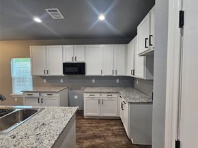 4909  Fitzhugh Avenue , Fort Worth Texas 76105