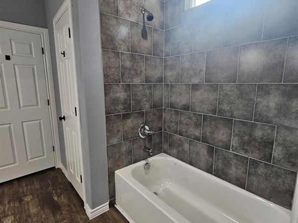 4909  Fitzhugh Avenue , Fort Worth Texas 76105