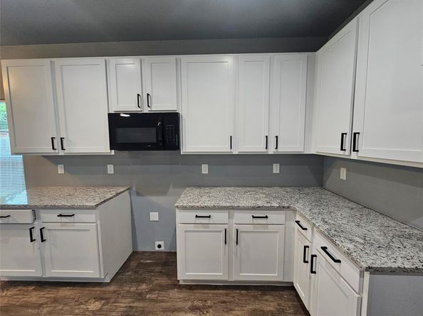 4909  Fitzhugh Avenue , Fort Worth Texas 76105