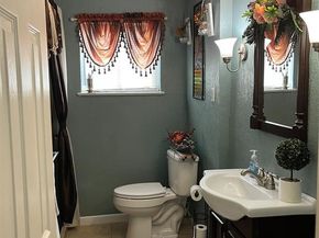 1352  Gillette Street , Dallas Texas 75217