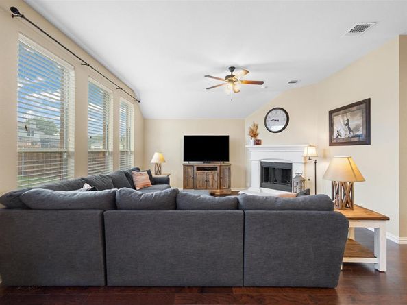 1105  Cactus Spine Drive , Fort Worth Texas 76052