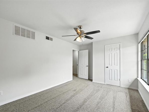 9910  Royal Lane  1202, Dallas Texas 75231