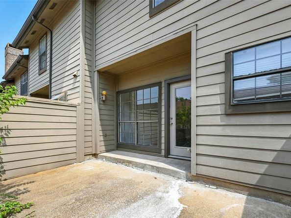 9910  Royal Lane  1202, Dallas Texas 75231