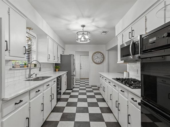 4501  Lemon Tree Lane , Garland Texas 75043