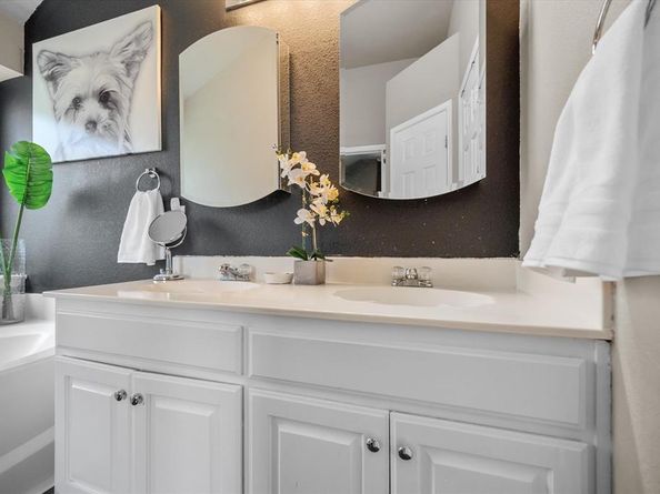 7268  Retriever Lane , Fort Worth Texas 76120
