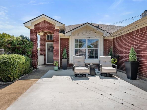 7268  Retriever Lane , Fort Worth Texas 76120