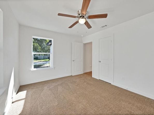 5028  Sherwood Drive , River Oaks Texas 76114