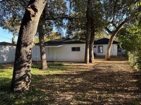 5028  Sherwood Drive , River Oaks Texas 76114