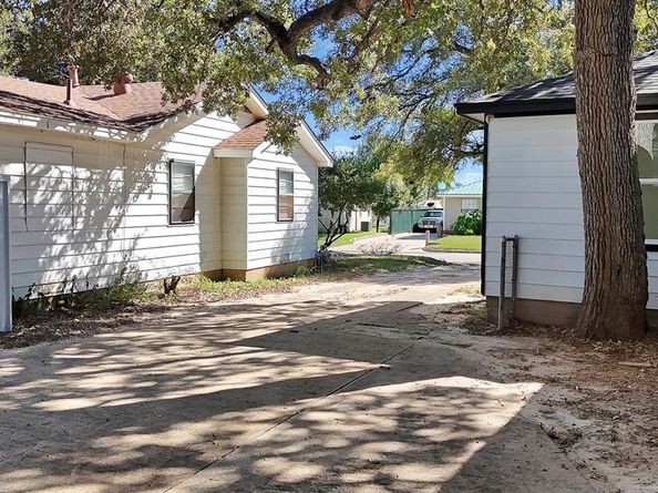 5028  Sherwood Drive , River Oaks Texas 76114