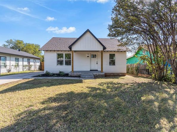 4204  Avenue H  , Fort Worth Texas 76105