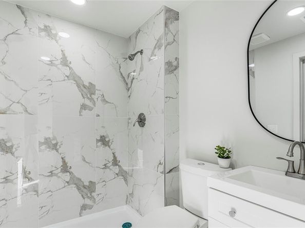 4204  Avenue H  , Fort Worth Texas 76105