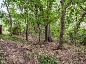 7034  Clear Springs Circle , Garland Texas 75044