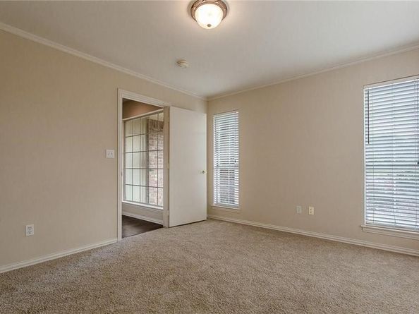 7034  Clear Springs Circle , Garland Texas 75044