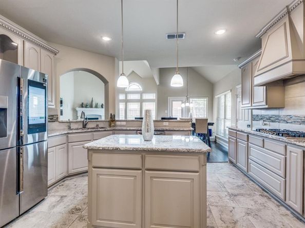 506  Cody Lane , Mansfield Texas 76063