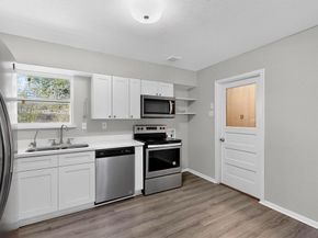 2123  San Pablo Drive , Dallas Texas 75227