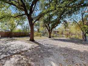 2123  San Pablo Drive , Dallas Texas 75227