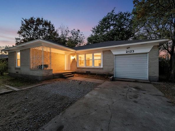 2123  San Pablo Drive , Dallas Texas 75227