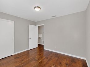 2123  San Pablo Drive , Dallas Texas 75227