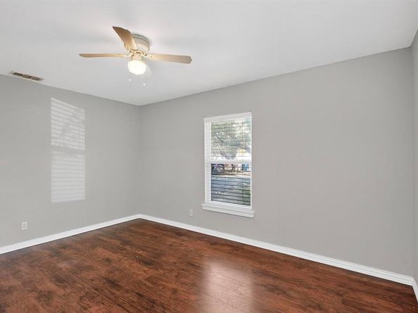 2123  San Pablo Drive , Dallas Texas 75227