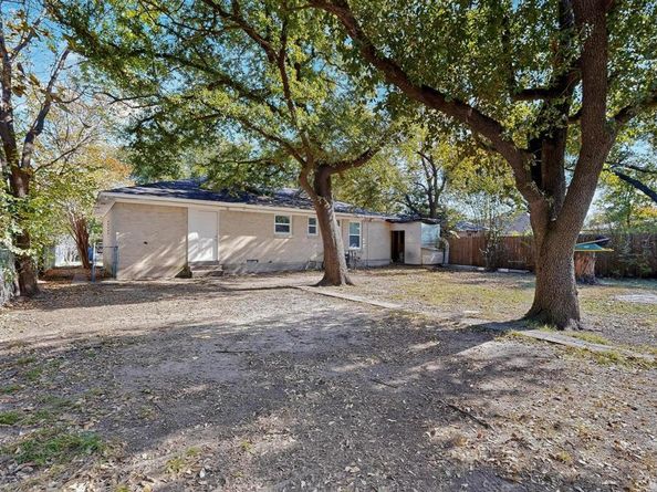 2123  San Pablo Drive , Dallas Texas 75227